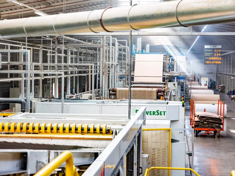 Wellanlage in der Produktionshalle